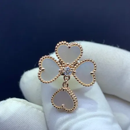 ヴァン クリーフ＆アーペル 指輪