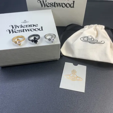 ヴィヴィアン・ウエストウッド 指輪
