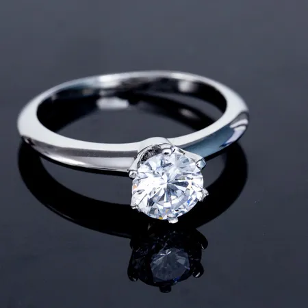 ティファニー 指輪