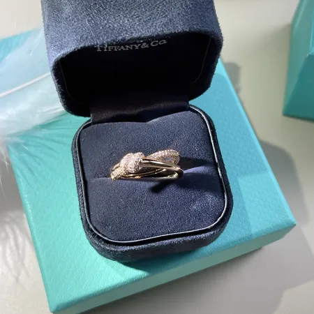 ティファニー 指輪