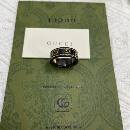 グッチ 指輪