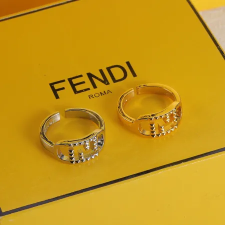 フェンディ 指輪