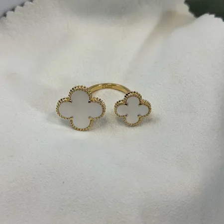 ヴァン クリーフ＆アーペル 指輪