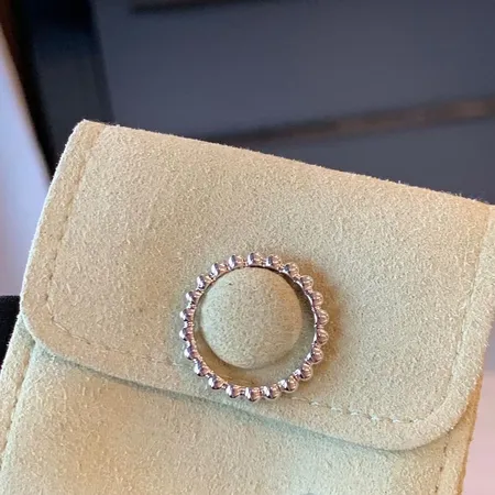 ヴァン クリーフ＆アーペル 指輪