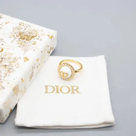 ディオール 指輪