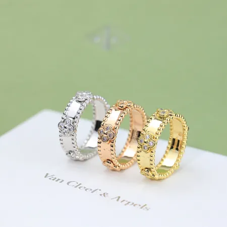 ヴァン クリーフ＆アーペル 指輪