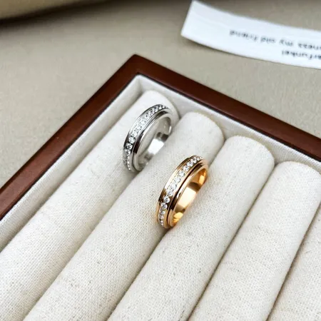 カルティエ 指輪