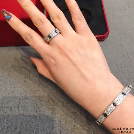 カルティエ 指輪