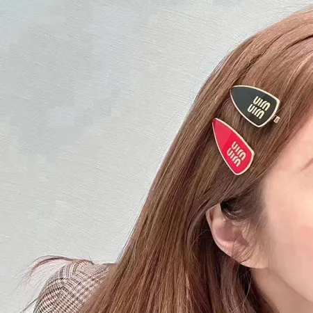 ミュウミュウ ヘアアクセサリー