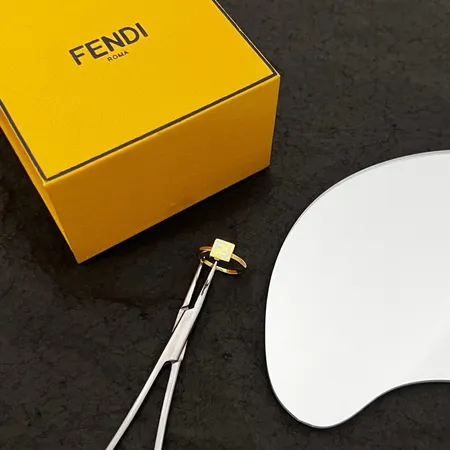 フェンディ 指輪
