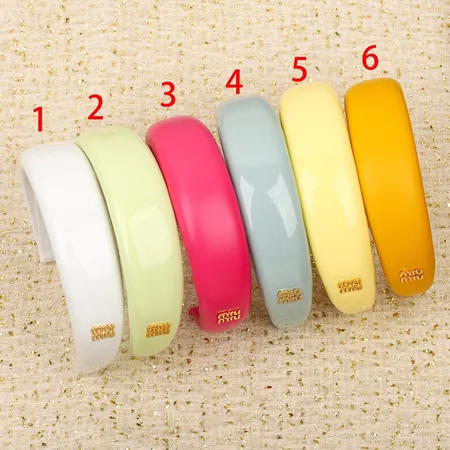 ミュウミュウ ヘアアクセサリー