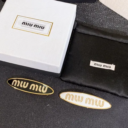 ミュウミュウ ヘアアクセサリー