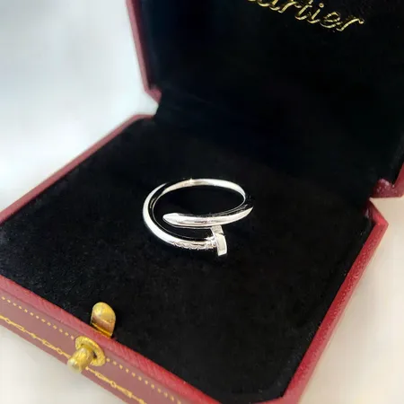 カルティエ 指輪