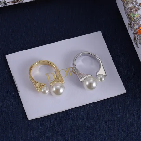 ディオール 指輪