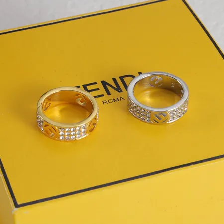 フェンディ 指輪