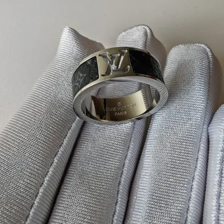 ルイヴィトン 指輪