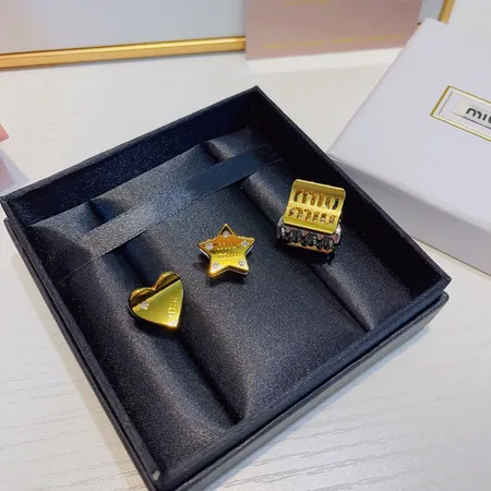 ミュウミュウ ヘアアクセサリー