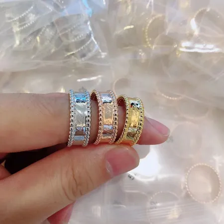 ヴァン クリーフ＆アーペル 指輪