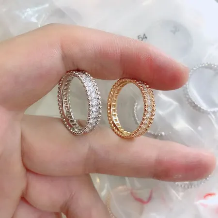 ヴァン クリーフ＆アーペル 指輪