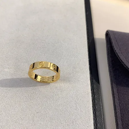 カルティエ 指輪