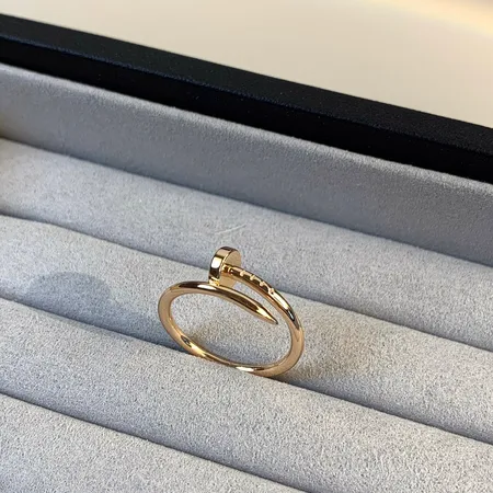 カルティエ 指輪