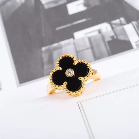 ヴァン クリーフ＆アーペル 指輪