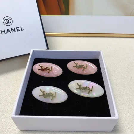 セリーヌ ヘアアクセサリー