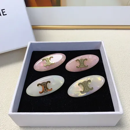 セリーヌ ヘアアクセサリー