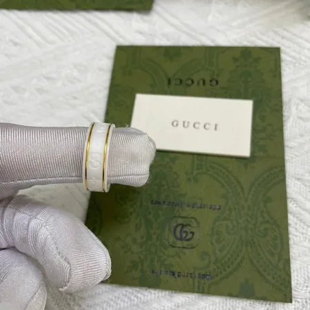 グッチ 指輪