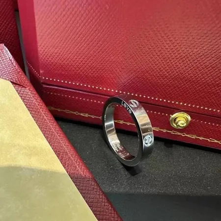 カルティエ 指輪