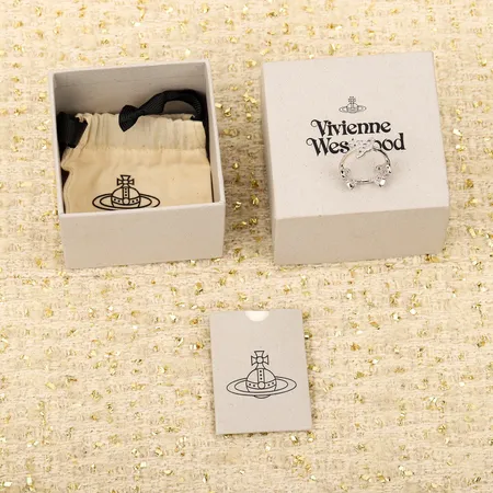 ヴィヴィアン・ウエストウッド 指輪