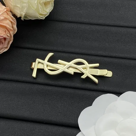 セリーヌ ヘアアクセサリー