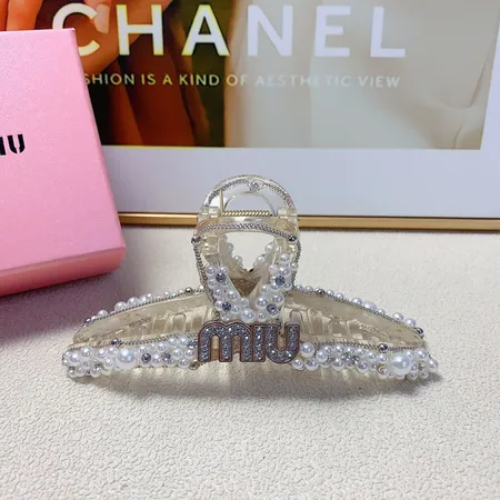 ミュウミュウ ヘアアクセサリー