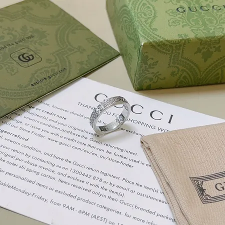 グッチ 指輪