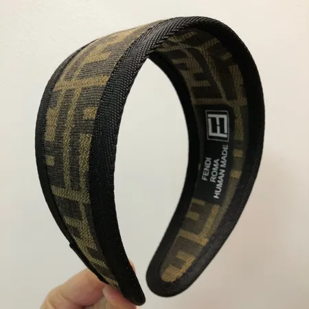 フェンディ ヘアアクセサリー