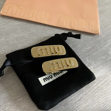 ミュウミュウ ヘアアクセサリー