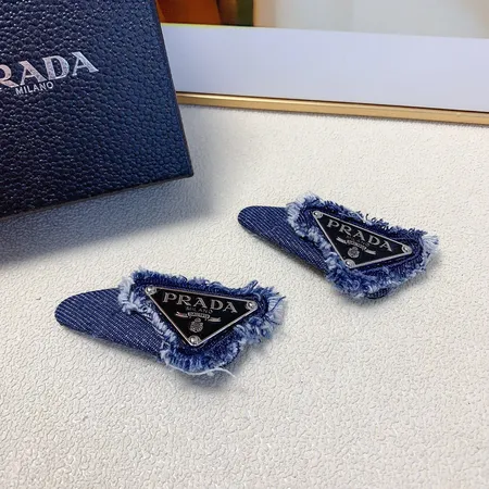 プラダ ヘアアクセサリー