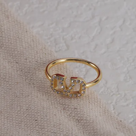 ヴァレンティノ 指輪