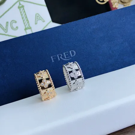 ヴァン クリーフ＆アーペル 指輪