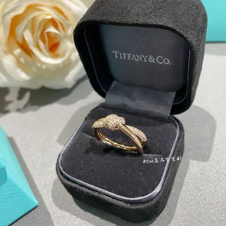 ティファニー 指輪