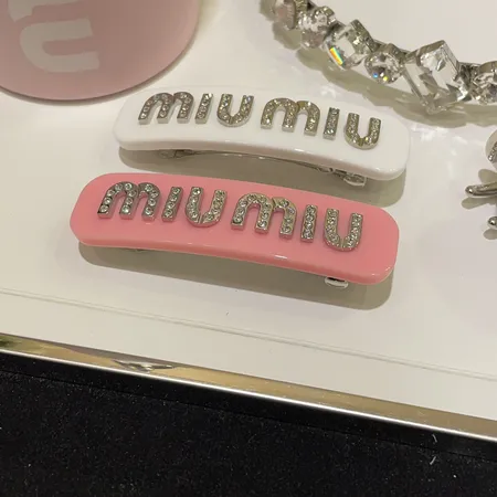 ミュウミュウ ヘアアクセサリー