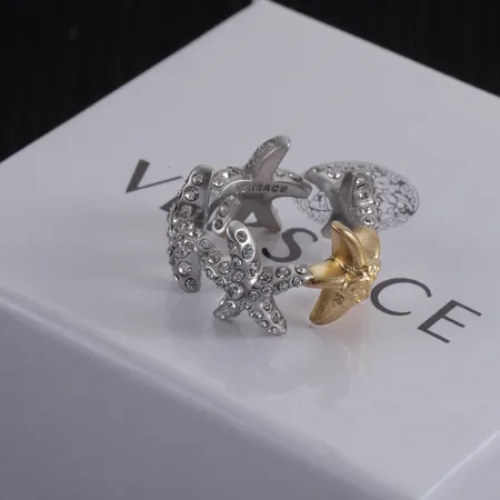 ヴェルサーチ 指輪