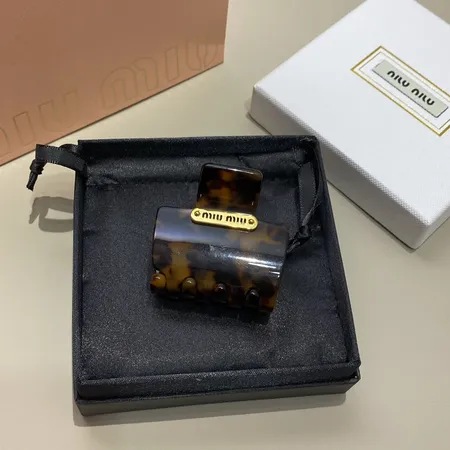 ミュウミュウ ヘアアクセサリー