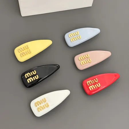 ミュウミュウ ヘアアクセサリー