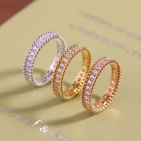 ヴァン クリーフ＆アーペル 指輪