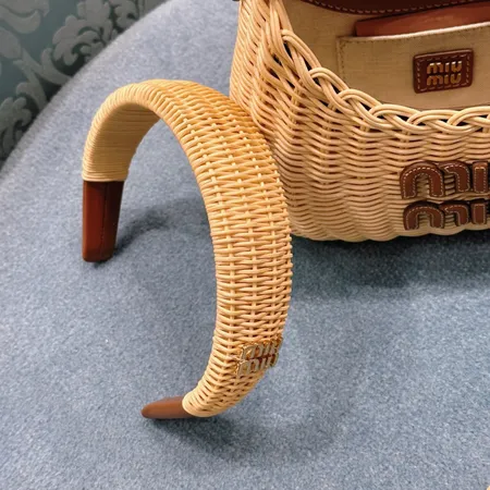 ミュウミュウ ヘアアクセサリー