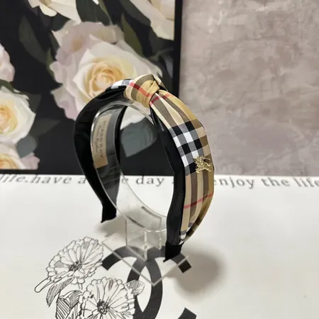 バーバリー ス ヘアアクセサリー