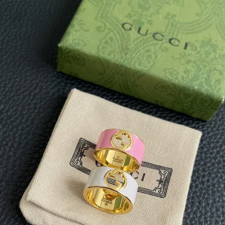グッチ 指輪