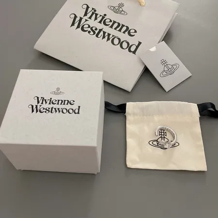ヴィヴィアン・ウエストウッド 指輪