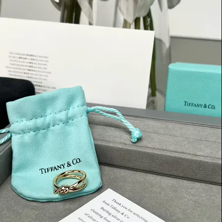 ティファニー 指輪